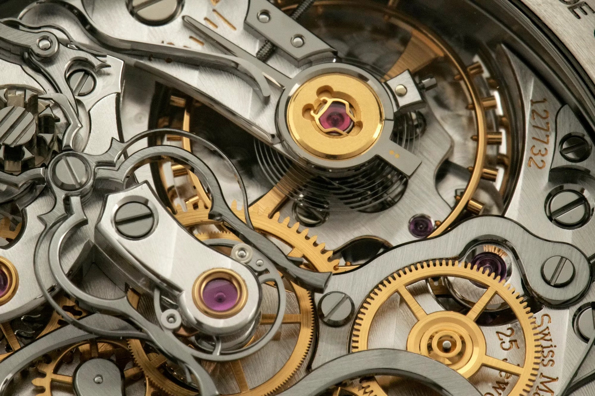 Paying homage to the inventor of the exhibition case back, Adolf Schild.